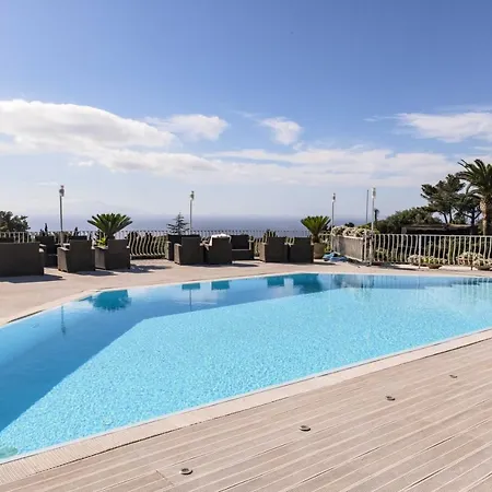Villa Con Piscina Con 8 Matrimoniali Ad Anacapri, By La Canostra Capri *
