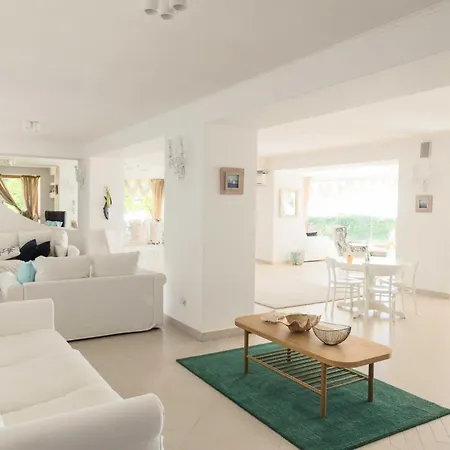 Villa Con Piscina Con 8 Matrimoniali Ad Anacapri, By La Canostra Capri *