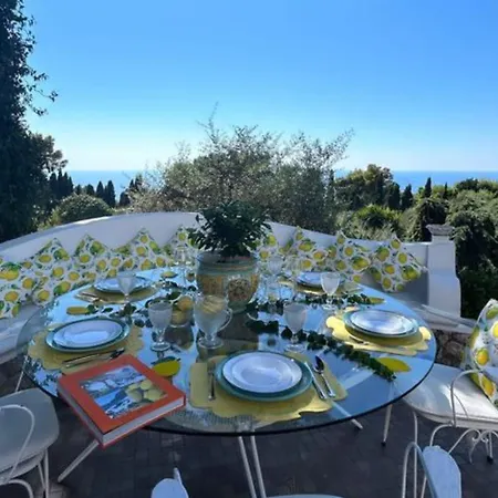 Villa Con Piscina Con 8 Matrimoniali Ad Anacapri, By La Canostra Capri *